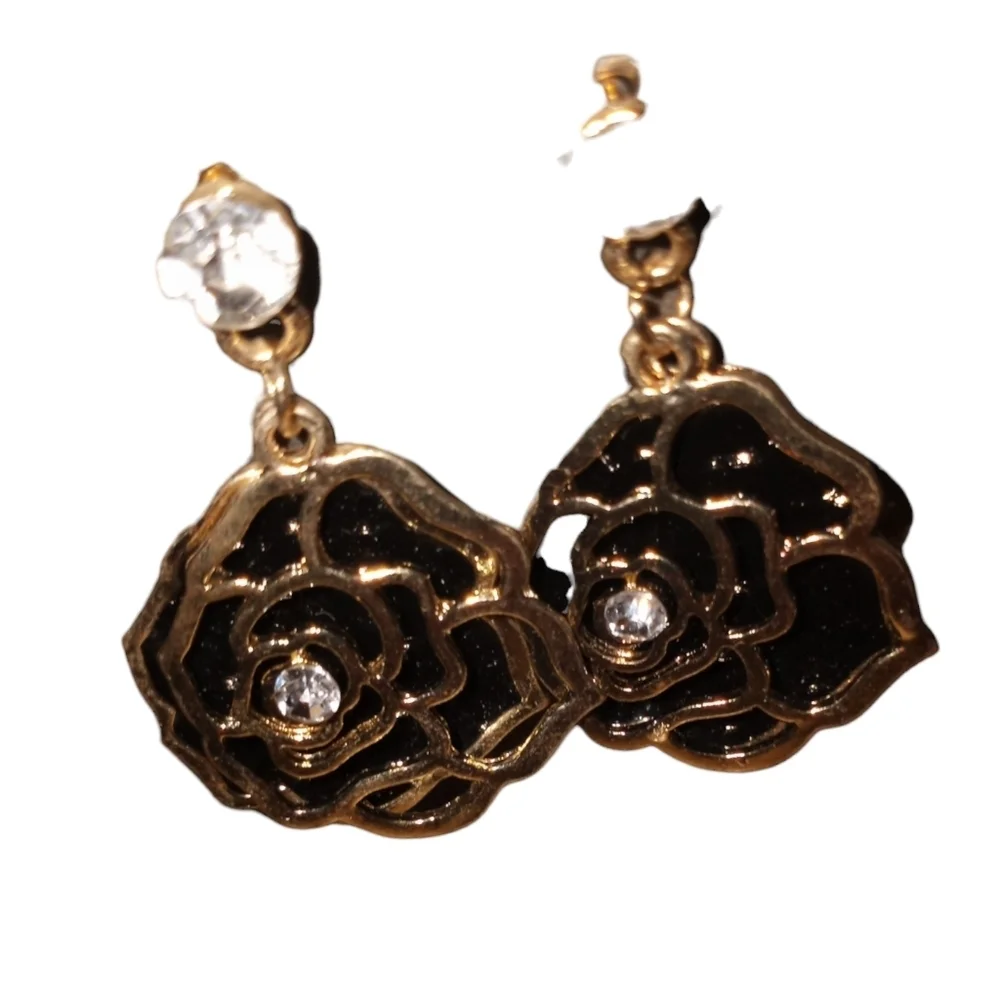 black and gold toned rose dangle earrings